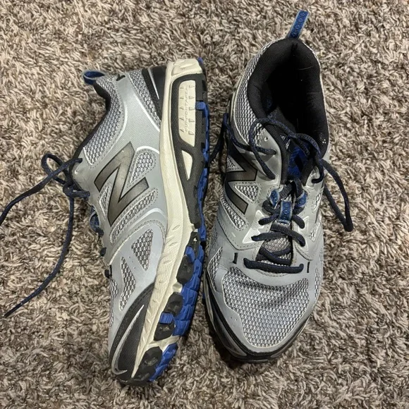 New Balance Gray and Blue Sneakers - Picture 4 of 6